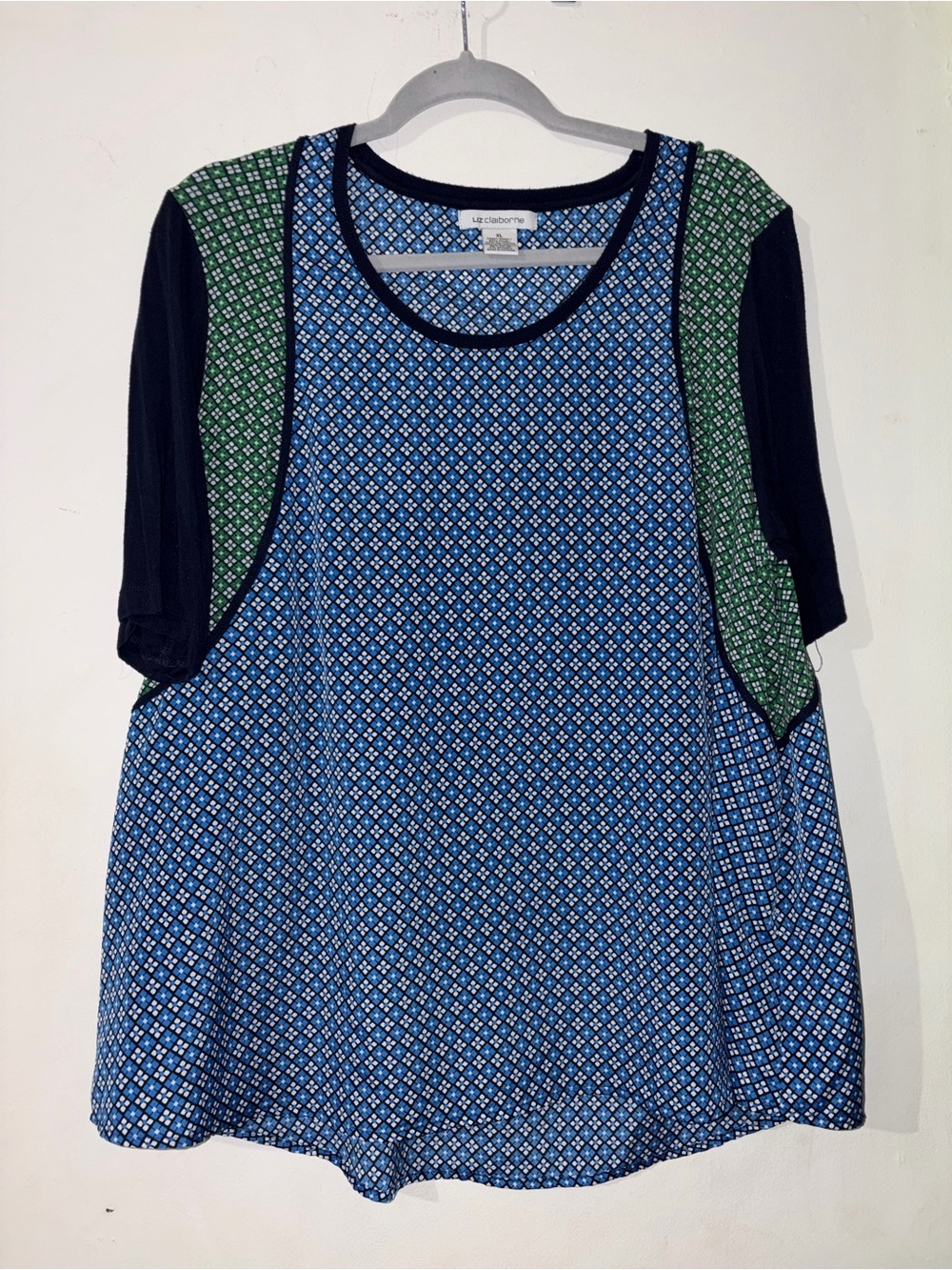 Liz Claiborne Blue Printed Short Sleeve Tunic with Green Panels